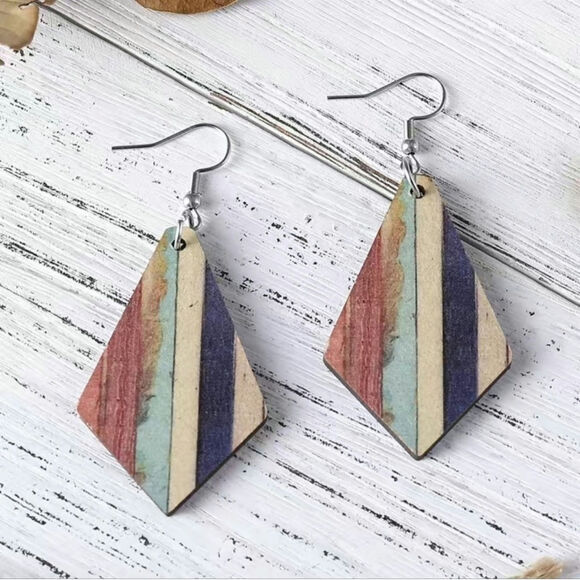 Bohemian diamond shape wood dangle earrings multicolor stripe - Picture 1 of 5